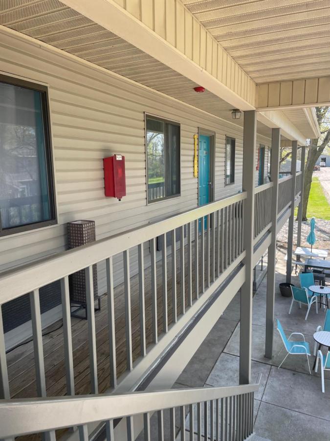 מרבלהד Lake Point Motel מראה חיצוני תמונה