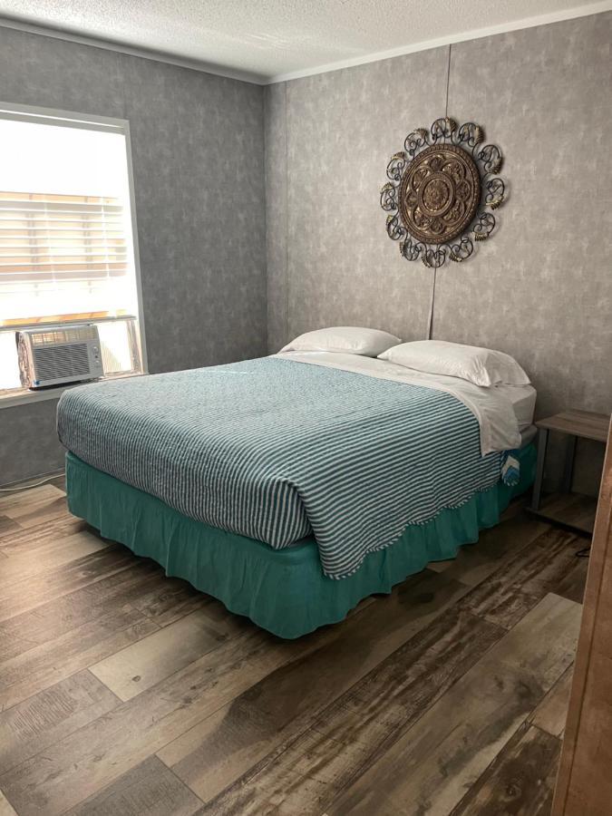 מרבלהד Lake Point Motel מראה חיצוני תמונה