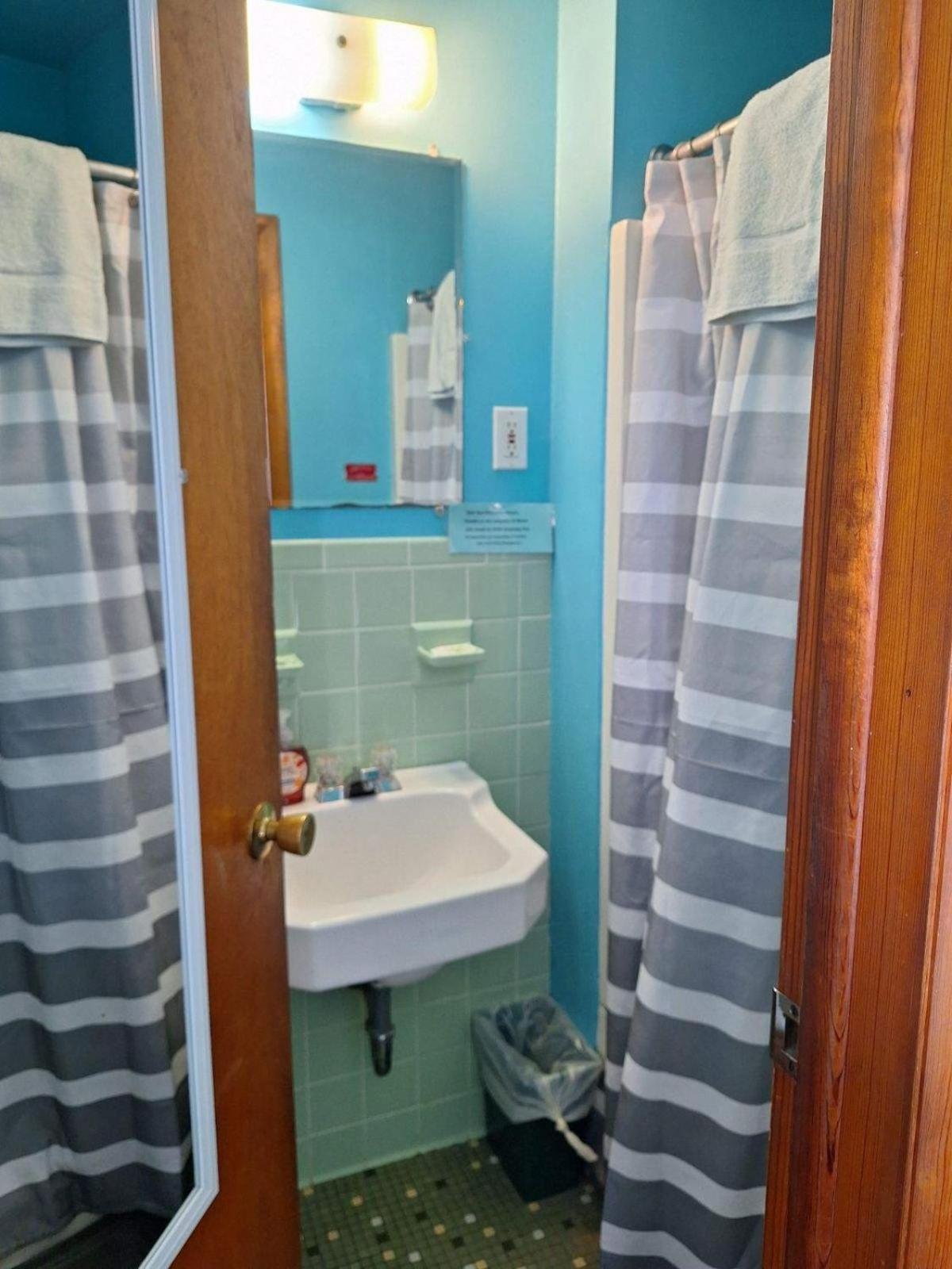 מרבלהד Lake Point Motel מראה חיצוני תמונה